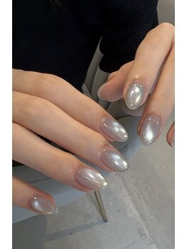 タビネイルズトウキョウ(tabi nails tokyo)の写真/お仕事柄、派手にできない方にもオススメ◎シンプルだけどトレンドを取り入れた大人可愛いく上品な指先へ！