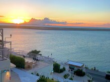 スゥー(zzz...)/テラスからの夕陽は絶景！！