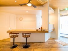 ベイス(BASE)の雰囲気（ワンゲスト制で落ち着いた雰囲気の店内。美味しいコーヒーも〇）
