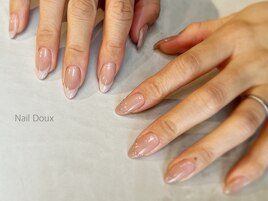 フレンチ×ベージュネイル