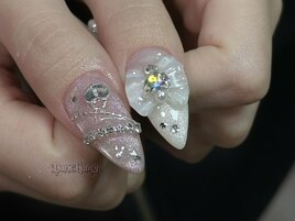 キラキラガーリーネイル