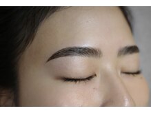 アールエスツネイル(Rs2nail)/ハリウッドブロウリフト