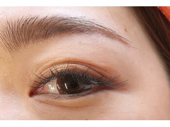フリルアイビューティ 豊中店(Frill Eye Beauty)/