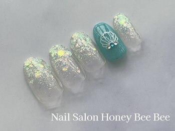 ハニービービー(Honey Bee Bee)/ワンポイントシェルネイル