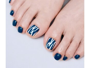 リノ(rino)/ゼブラネイル