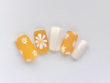 ヴィエント ネイル アイラッシュ サロン(Viento Nail Eyelash Salon)/手描きマーガレット初回￥7800