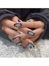 エーナイン イオンモール三川店/ブラック×ブルー