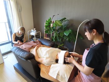 セジョリ(C'est joli)の写真/【忙しい方にも嬉しい時短♪リクライニングチェアで寛ぎながら美を…】