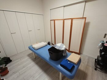 汐汲坂ストレッチ 横浜元町本店/施術部屋でそのままお着替え♪