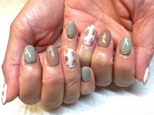 レアレアネイル(Lealeanail)/くすみカラーデザイン