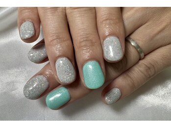 カルフールノア 八王子店(Carrefour noa)/アシメカラー