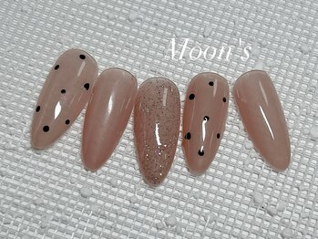 ムーンズ(Moon's)/
