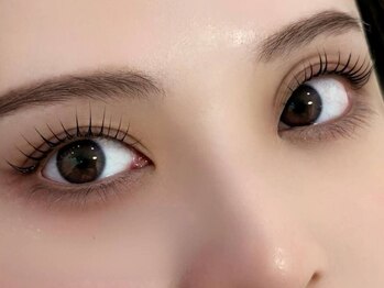 アイラッシュアンドネイルサロン クレアラルーチェ 徳山店(Crea la Luce)の写真/束感仕上げ人気☆カールが選べる♪【パーマorパリジェンヌ￥4900】アイシャンプーで持続力が大幅にUPする◎