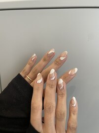 white nail
