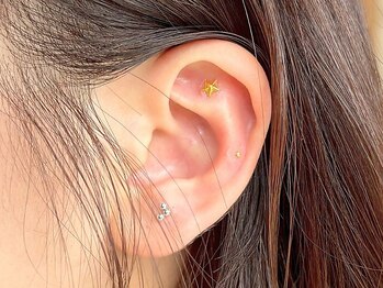 ファルファラ(farfara)/耳つぼジュエリー