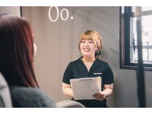 【的確なカウンセリング】ご要望を瞬時に汲み取り、「なりたい」と「似合う」をプロが言語化。