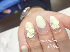 大人気のレリーフネイル！