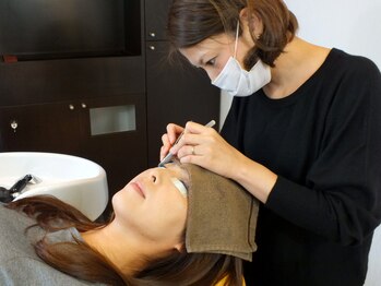 アンバー(unbar.)/自然でナチュラルなエクステ