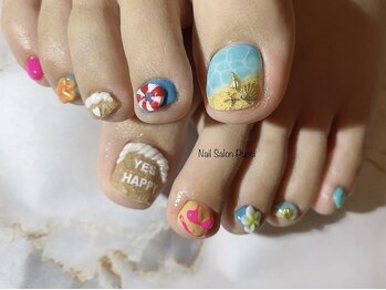 夏のフットネイルもアートが人気