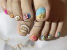夏のフットネイルもアートが人気