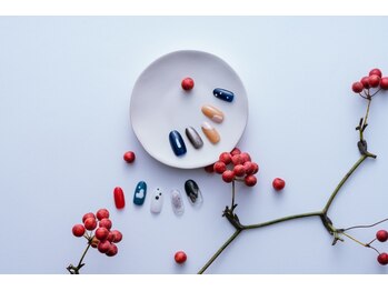 ツメトトノウ/2022四季_冬ネイル-雪下出麦-