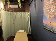 イーショット アンド イーストレッチほぐし(E-SHOT ＆ E-ストレッチほぐし)の雰囲気（優しいBGMとaromaの香りとお洒落な内装で心身共に癒す雰囲気を♪）