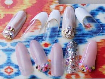 ネイルアンドアイラッシュ レーヌ(Reine)/シンプルアート