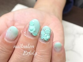 大人気のレリーフネイル！