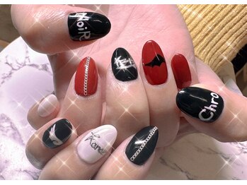 アルーシェ 平井(Alushe)/天使と吸血鬼のデザインネイル