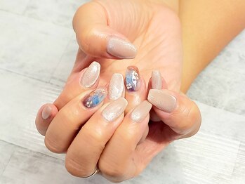 マグネットとニュアンスネイル