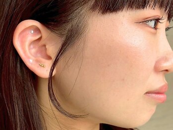 ファルファラ(farfara)/耳つぼジュエリー