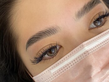 フォルマ バイ プティ(forma by puti)/ハリウッドブロウリフト