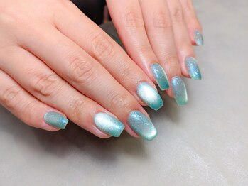 ラフィーナ(RAFFINA)/キラキラマグネットネイル