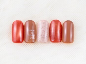 マハロ プルメリアの写真/50代以上の大人女性にもお勧め！華美なネイルが出来ない方・好まない方も指先をより美しく魅せるネイルに♪