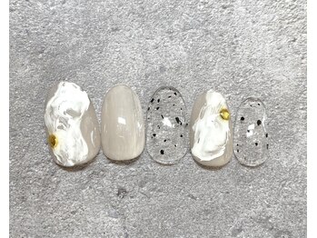 アミュレット(AMULET)/11月定額 4950円(税込)