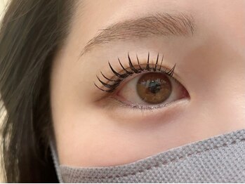 モアビューティ 光町店(MORE BEAUTY)の写真/最新技術（マツエク×パーマ)で若々しいお目元に！エクステ装着後にパーマをかける最先端技術です♪