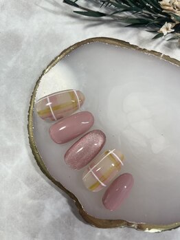 シンプルチェックネイル