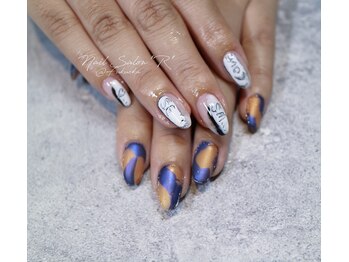 ネイルサロン R/ニュアンススタイリング