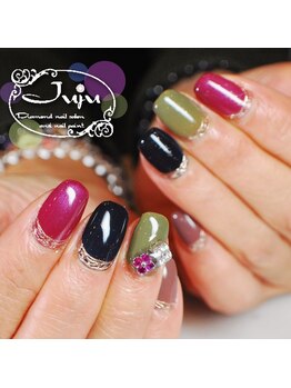 ジュジュ(Juju)/大人クリスマスネイル