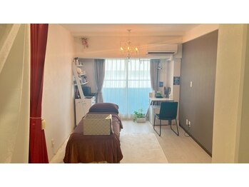 スパッツィオ(spazio)/店内内観