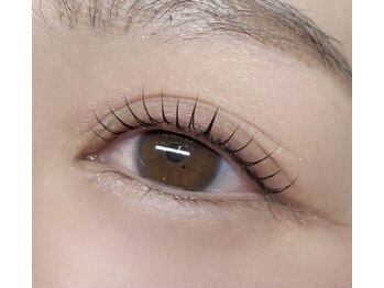 アトリエバンビ(atelier Bambi)/まつげパーマ・ラッシュリフト＊