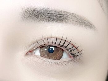 ピーコック(peacock)の写真/【美しさを引き出すデザイン】初めてでも自宅で再現できるようメイク方法や手入れ方法もしっかりお伝え◎