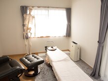 とも整体院/【施術スペース】鈴鹿市／肩こり