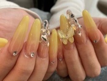 ネルネルネイル(nel nel nail)の写真/【フォルムにこだわり、自然な長さ出しで美しい指先に♪】イベント前などにもオススメ！お気軽にご相談を＠