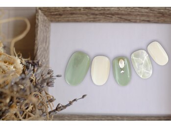 ネイルサロン ファストネイル プライムツリー赤池店(FASTNAIL)/夏ネイル　マグネット【11309】