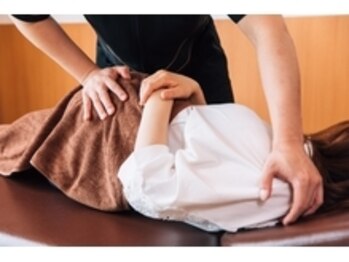 くまのみ整体院 上尾駅前院/骨盤矯正/肩甲骨/猫背矯正