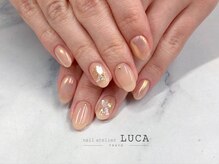 ネイルアトリエルカ(nail atelier LUCA)/M-124 ベージュオーロラネイル