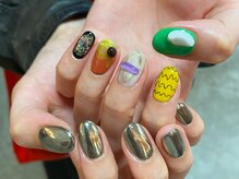 カーティシーネイルズ(curtisii NAILS)/片手アート片手シンプル