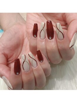 ロングスタイリッシュネイル