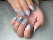 ラフィーナ(RAFFINA)/キラキラマグネットネイル